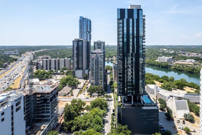 Building Photo - DOWNTOWN AUSTIN CONDO ON RAINEY STREET!! 1 BEDROOM 1 BATH - FULLY FURNISHED