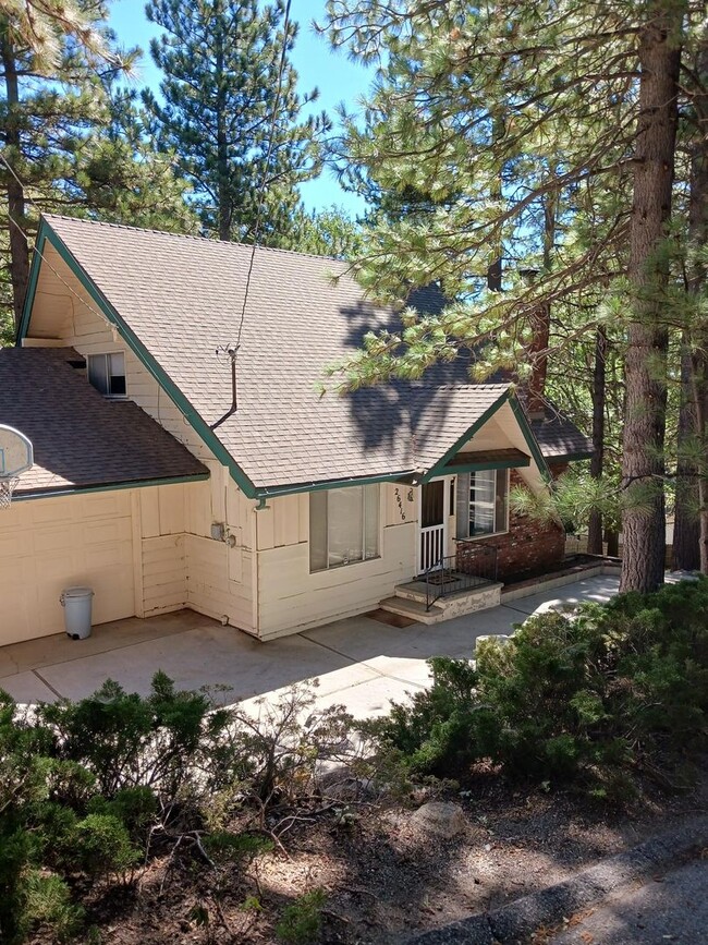 Primary Photo - Three Bedroom with Garage