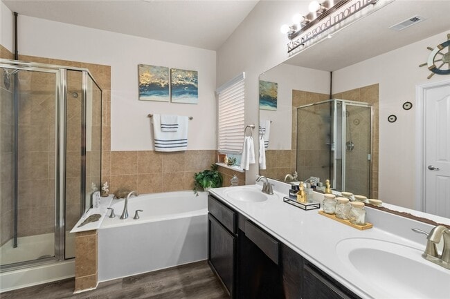 Building Photo - 810 Sand Crab Ln