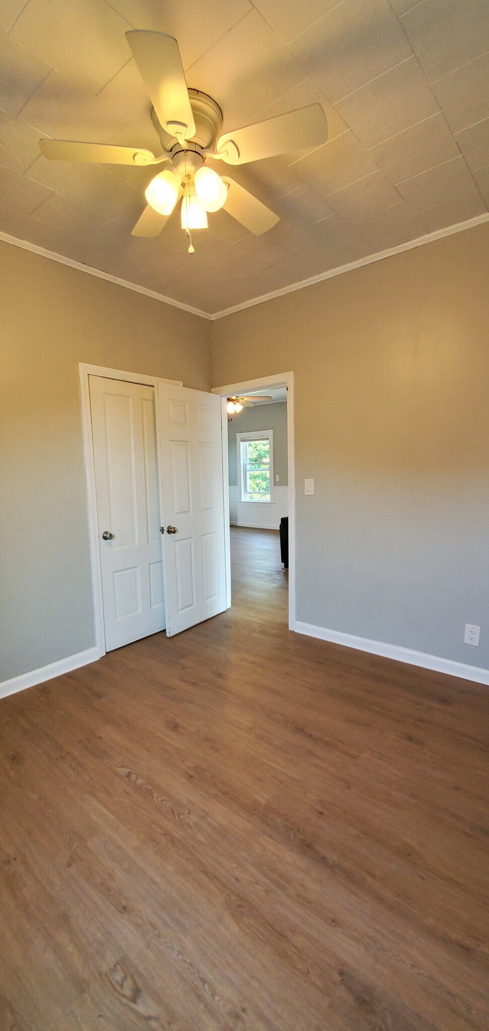 #3 Bedroom 1 - 1124 Bedford St
