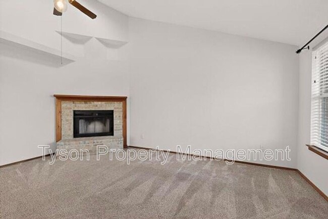 Building Photo - 5344 Chuckwagon Trail NW