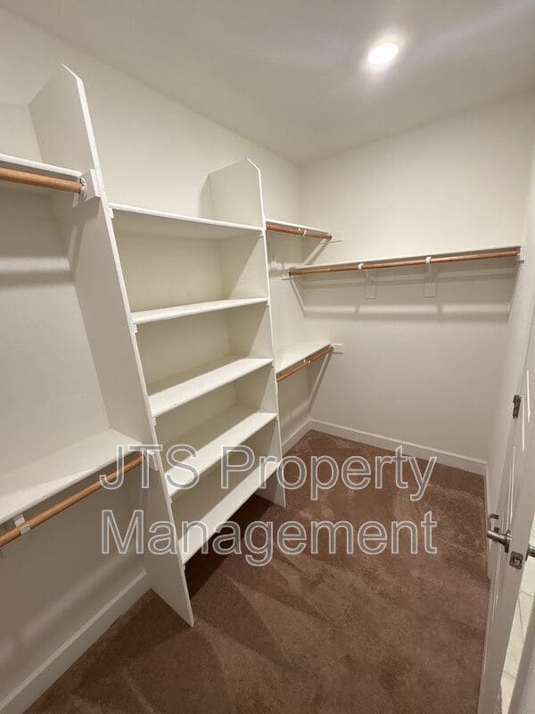 Building Photo - 3606 Nuestra Ave