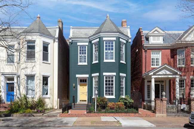 Primary Photo - 1708 Park Ave