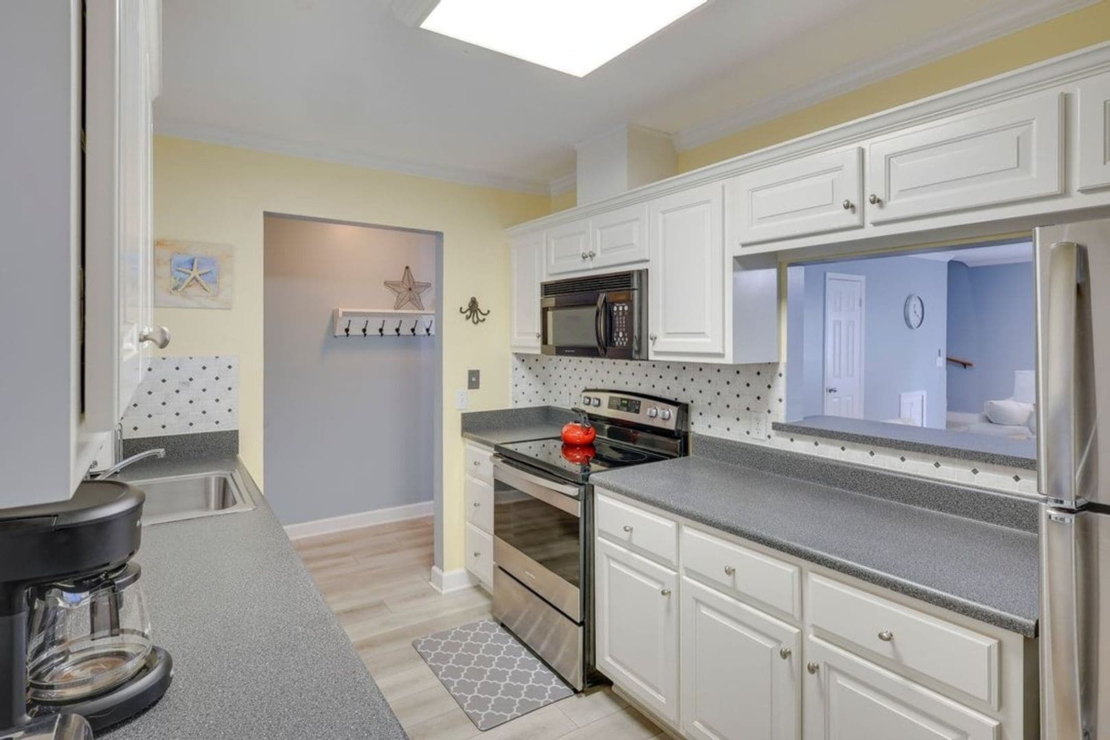 Building Photo - 1000 Sea Island Rd