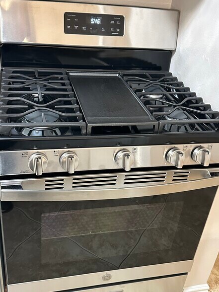 Building Photo - 18350 Hatteras St