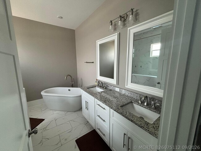 Building Photo - 3451 SW Loggerhead Ct
