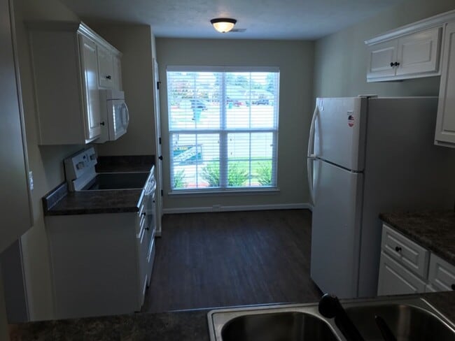 Building Photo - 163 Yucca Ct