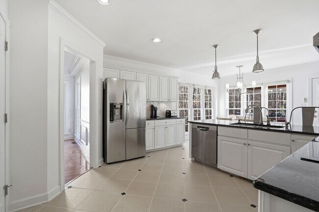 Building Photo - Stunning Home in Desirable Lochmere Community - Available NOW!