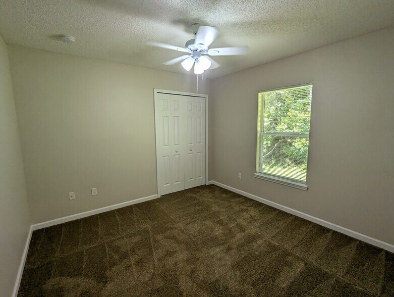 Building Photo - 126 Plantation Point Dr