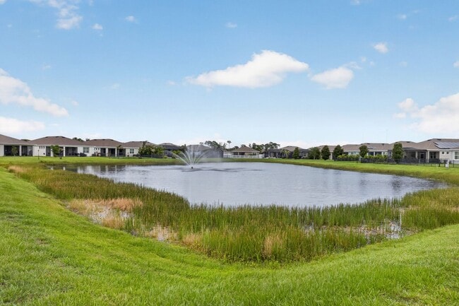 Building Photo - 4 Bedroom in Gated Community!
