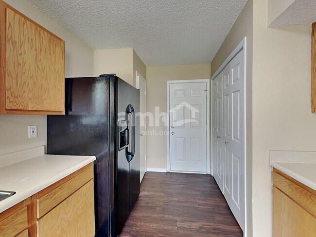 Building Photo - 10321 Hornton St