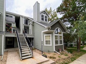 Building Photo - 6701 S Ivy Way