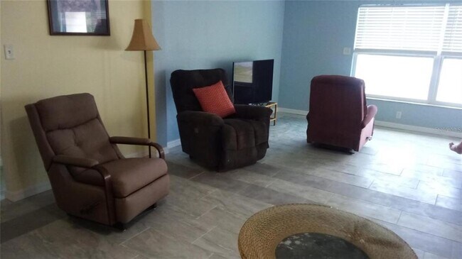 Building Photo - 758 Spring Lake Blvd NW