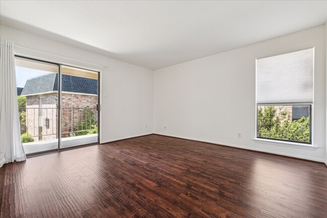 Building Photo - 1601 S Shepherd Dr