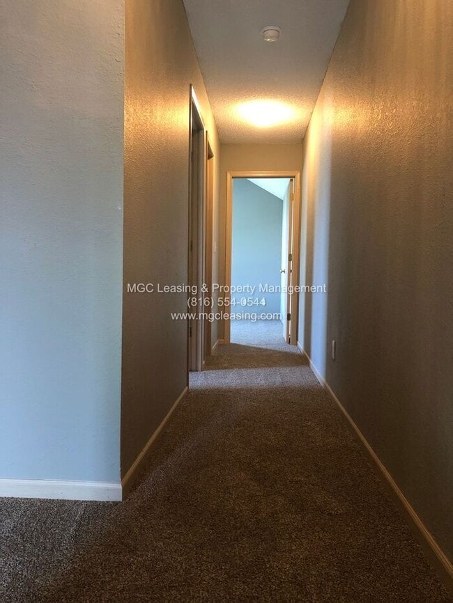 Building Photo - SOUTH GARDEN TOWNHOMES