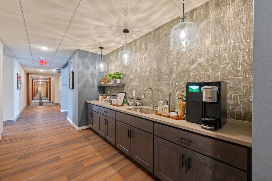 Building Photo - Summerville Flats