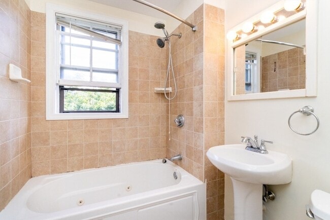 Building Photo - 77 Savin Hill Ave