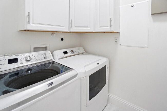 Building Photo - 117 NW 8th St