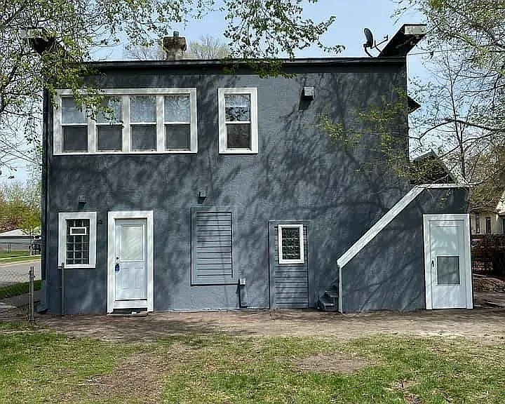 Building Photo - 2550 Jefferson St NE