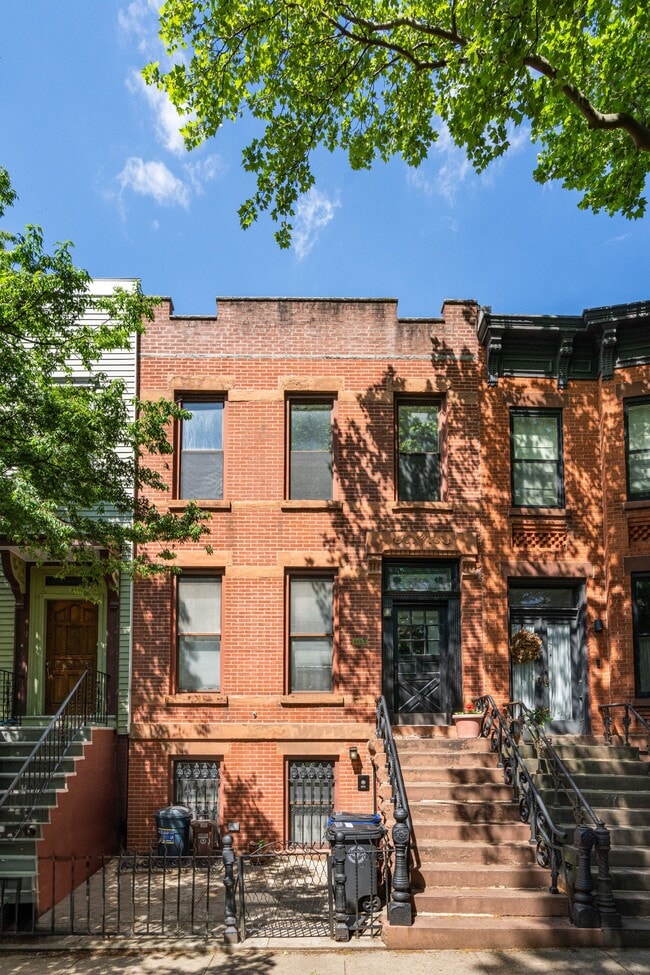 Building Photo - 373A 16th St