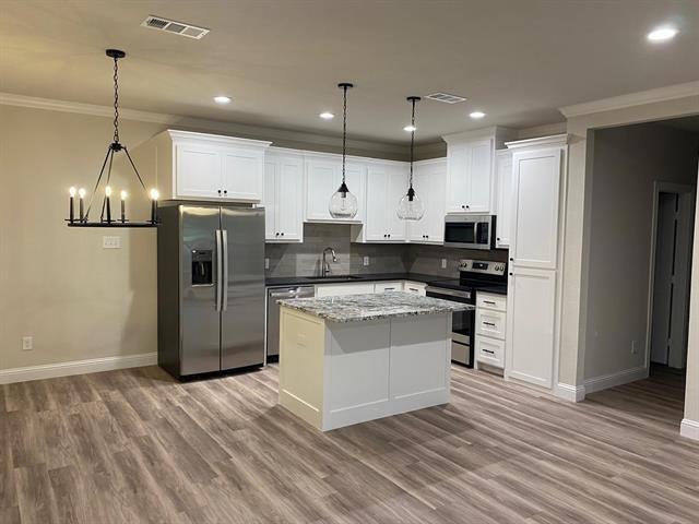 Building Photo - 403 N 6th St