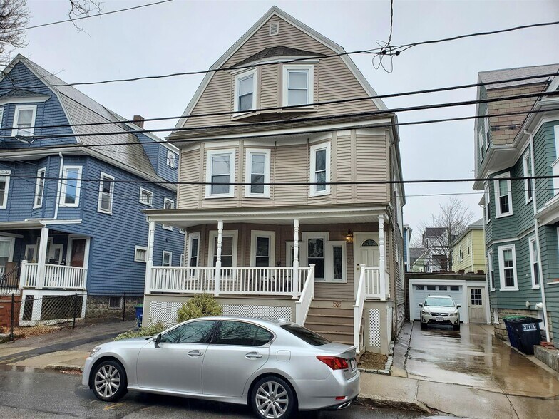 Building Photo - 52 Simpson Ave