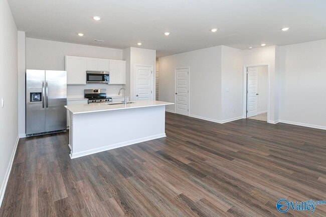 Building Photo - 103 Betty Williams Dr