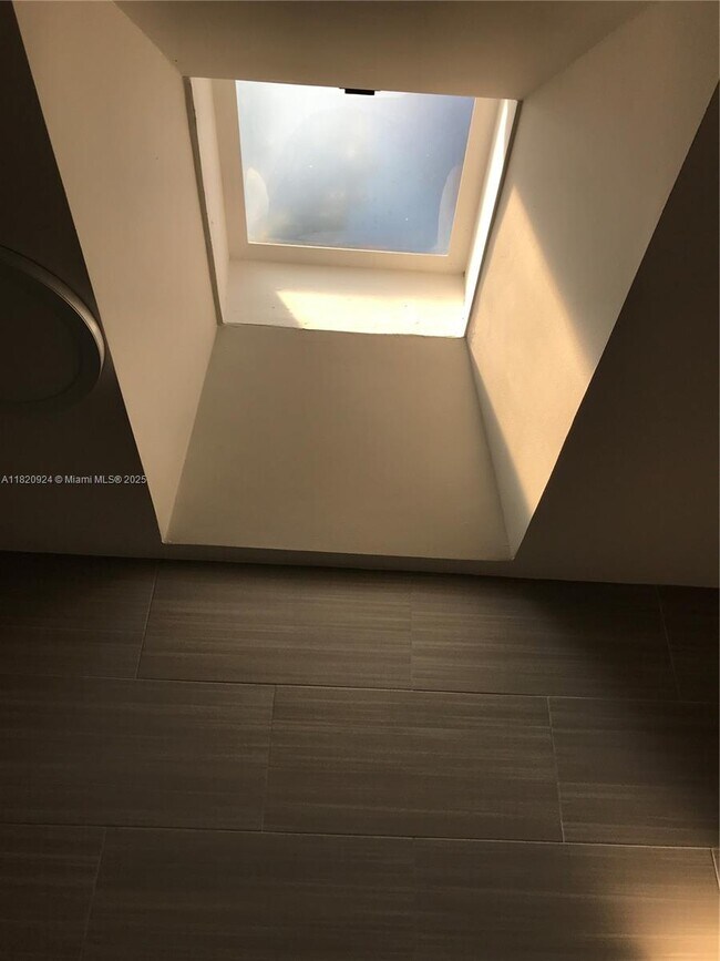 Building Photo - 2444 SW 58th Manor