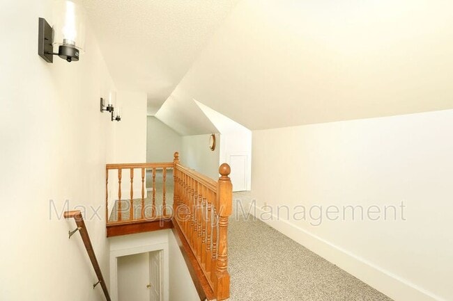 Building Photo - 1113 Douglas Ave