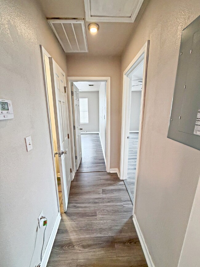 Building Photo - 232 Cornell Ave