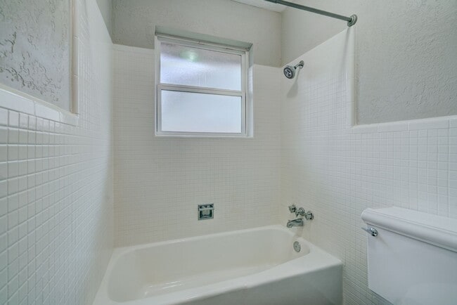 Building Photo - 329 NW 62nd St