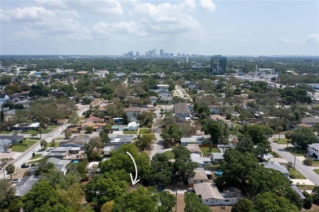 Building Photo - 4019 W Waterman Ave