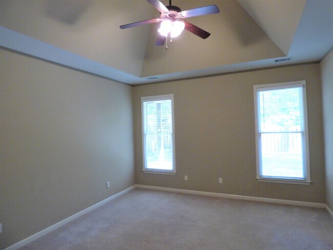 Building Photo - 3770 Abbeyglen Way