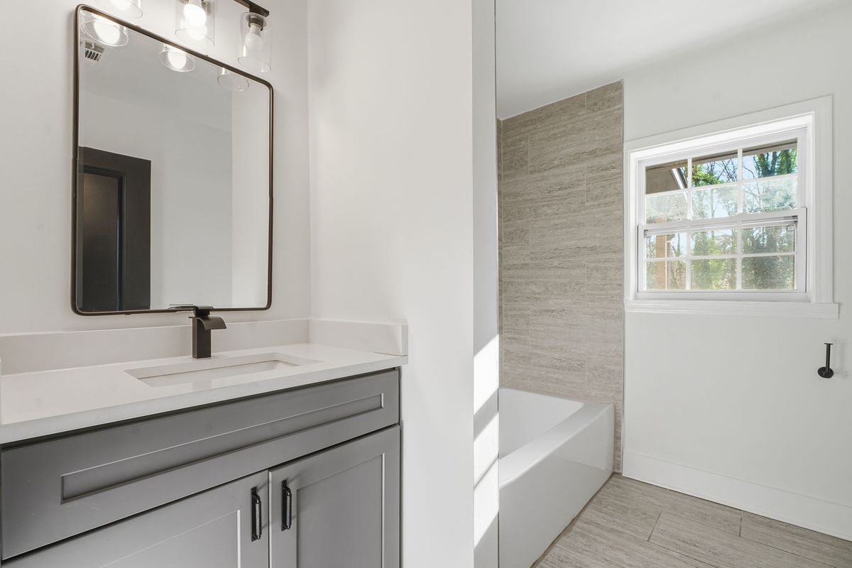 Building Photo - 167 Rockmart Dr SW