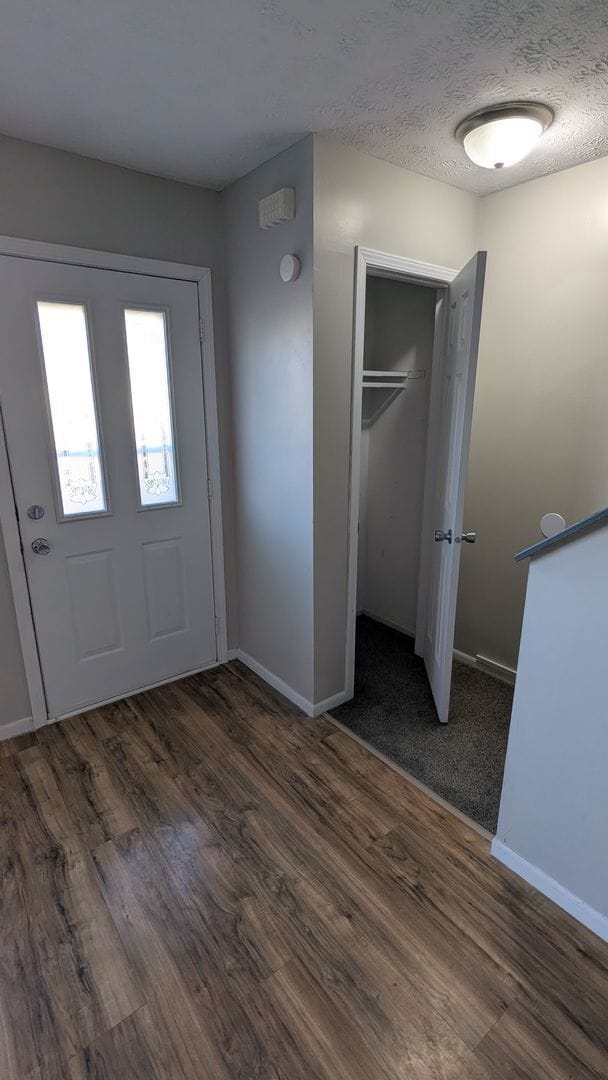 Building Photo - MN Cedar Village (859)