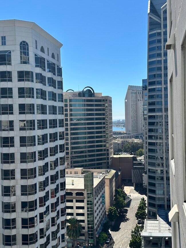 Building Photo - 1240 India St