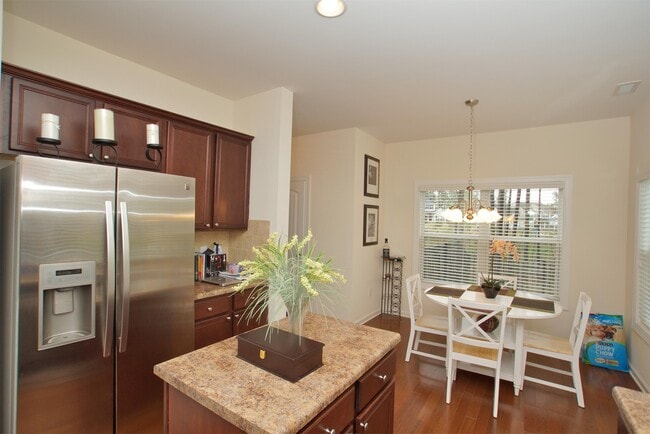 Building Photo - 105 Cobalt Creek Way