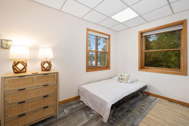 Building Photo - 814 County Rd 1524