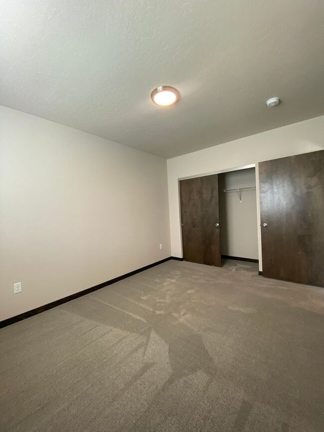 Building Photo - 4310-4312 N Centennial Ln