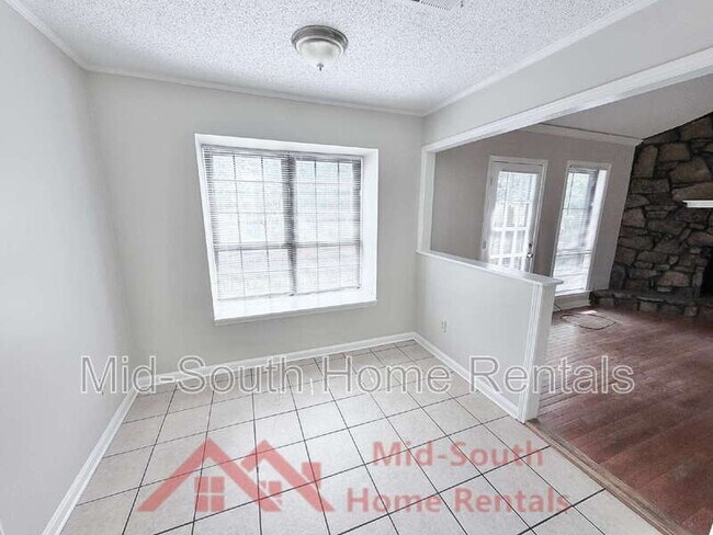 Building Photo - 4457 Walden Glen Cv