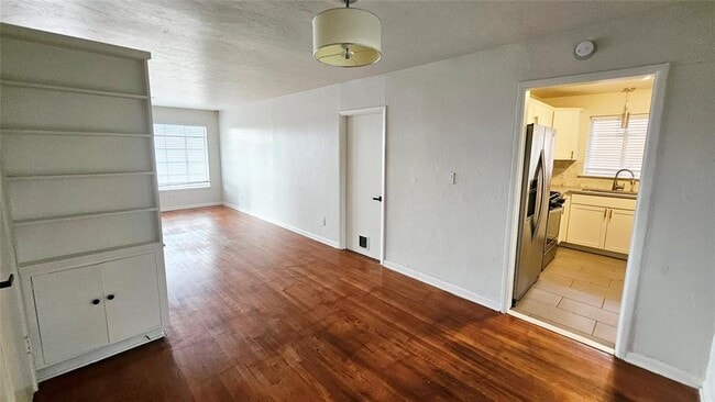 Building Photo - 2609 NW 49th St