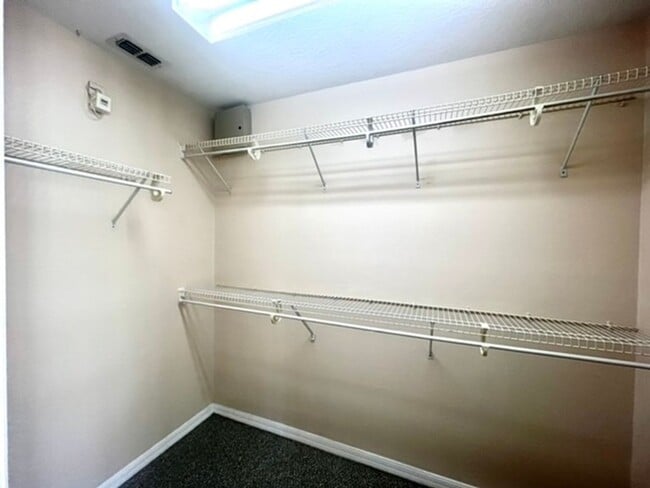 Building Photo - Orlando - 3 Bedroom, 2 Bathroom Single Fam...