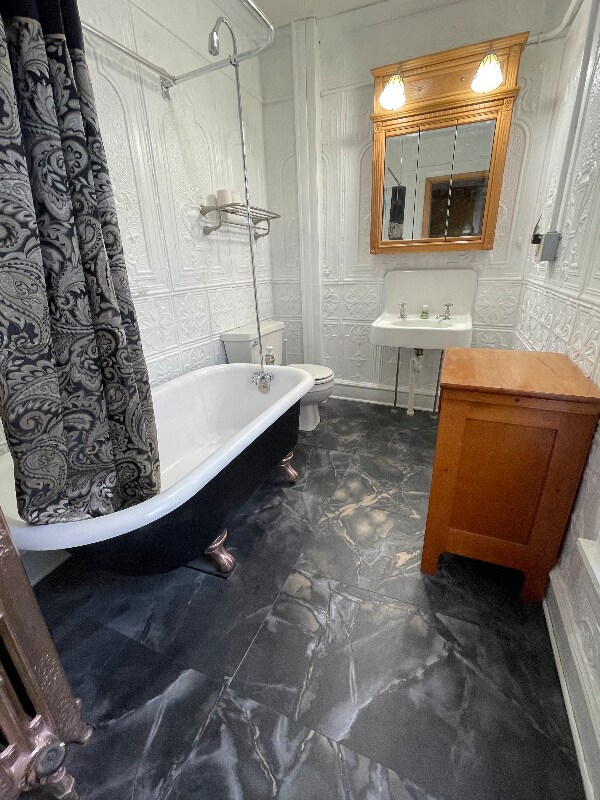 Building Photo - 307 N Main St