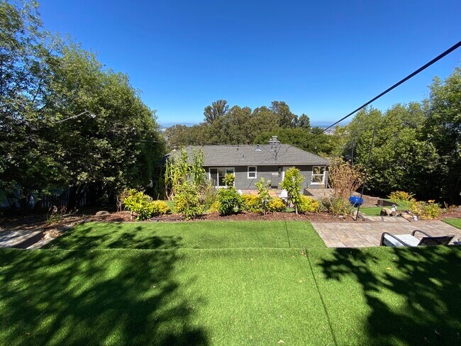 Building Photo - 161 El Bonito Way