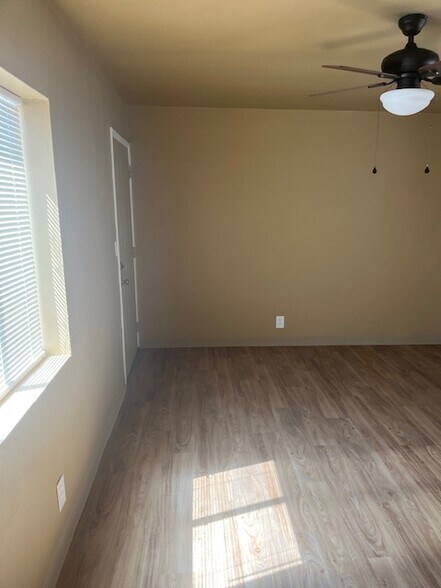 Building Photo - 15287 W Belmont Ave
