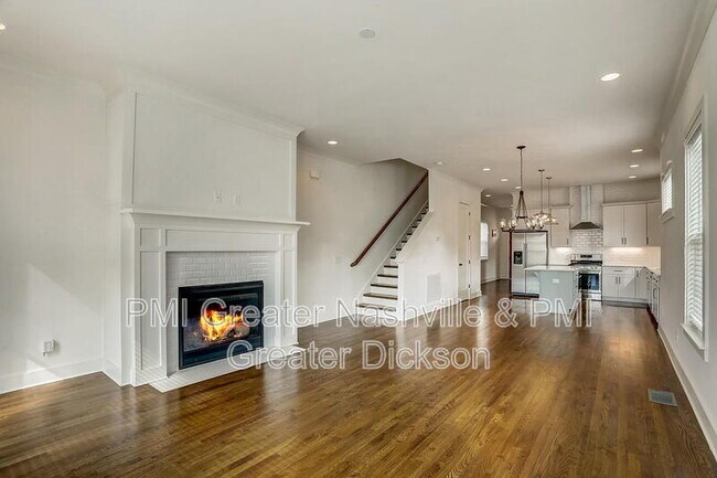 Building Photo - 1113 Park St