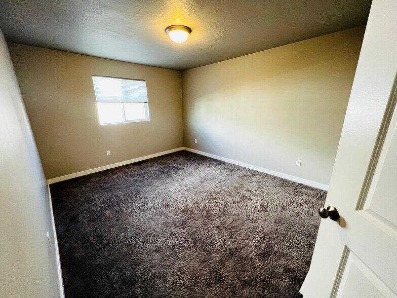 Building Photo - 15194 S Tack Way