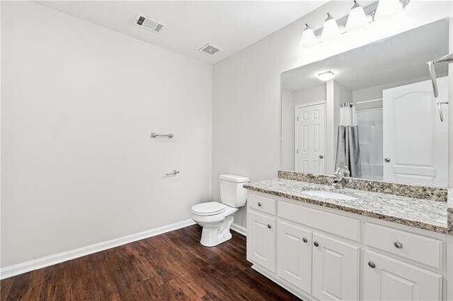 Building Photo - 1468 Box Cir