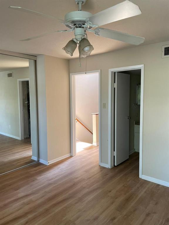 Building Photo - 3901 Woodchase Dr