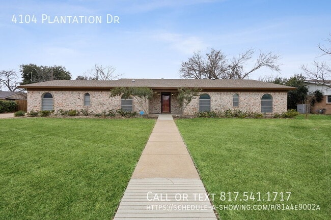 Primary Photo - 4104 Plantation Dr